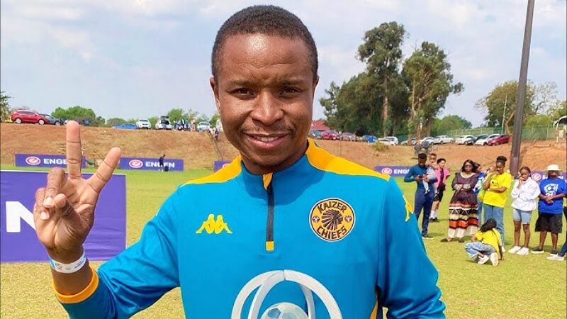 SuperSport Schools Plus | Kaizer Chiefs without coach David Mathebula for vital Sundowns fixture