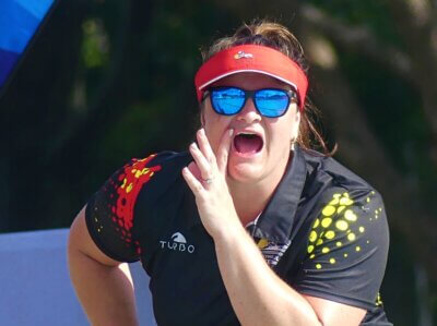 Central Gauteng coach Kelsey Thomson shouts instructions to her team during their semi-final battle with Nelson Mandela Bay. Photo: Brad Morgan.