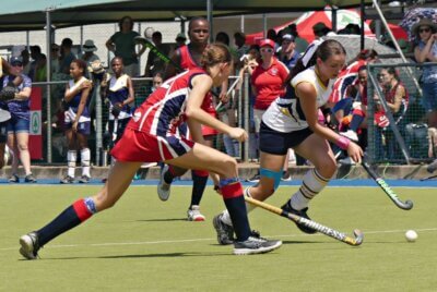 Kloof High, in the yellow, blue and white, demonstrated grit and won their way through to the final of Highway region of the Spar KZN Challenge. Photo: Brad Morgan.