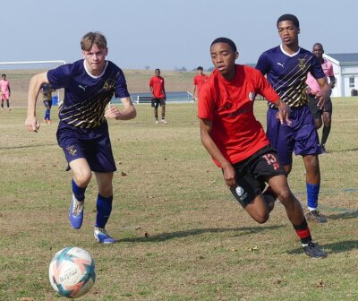 Northwood and Mairtzburg College remain in the hunt for the Cowie Cup. They recently met twice at the Primo Big 10, with both matches ending in draws, but the Knights progressed to the semi-finals after a penalty shootout. Photo: Brad Morgan.