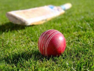 De Lange’s ton powers Cornwall to third win on the trot at Michaelmas