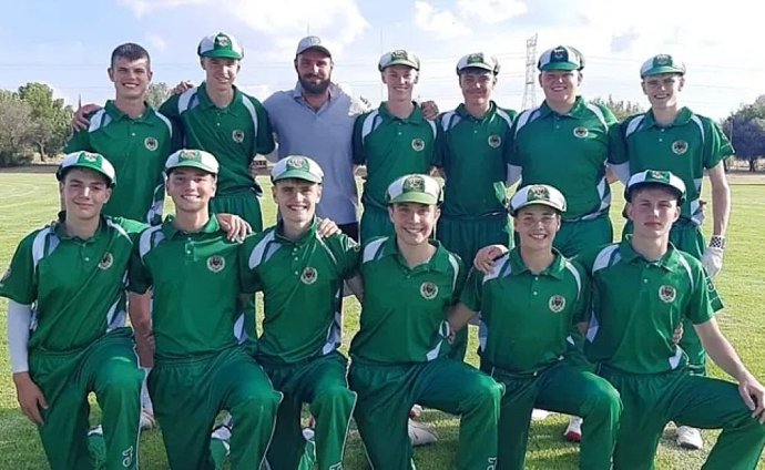 Jim Fouché holds off Diamantveld in T20 night game