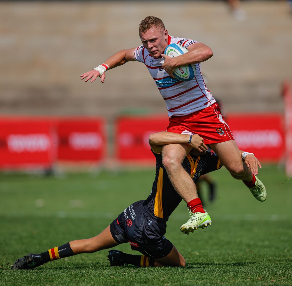 Klofies se vaart agterlangs troef Diamonds, Donkies ook te vlugvoetig vir EG Jansen