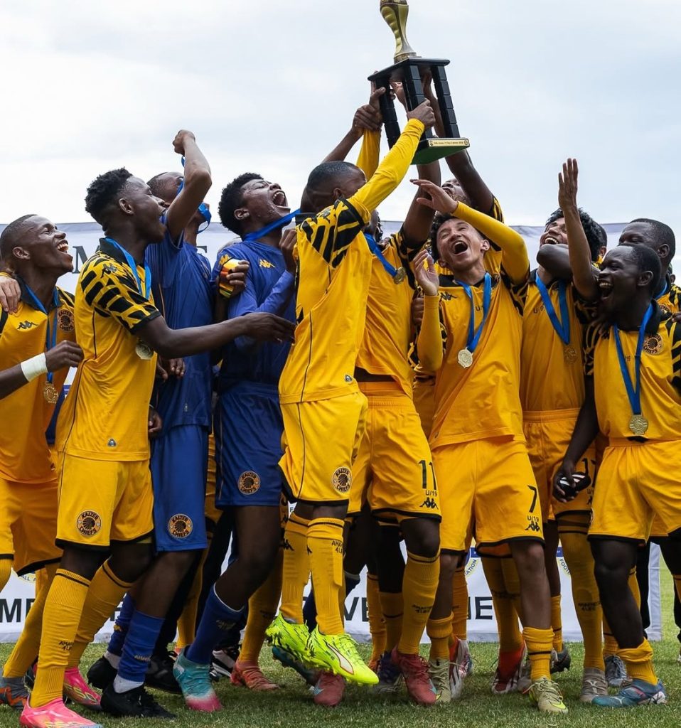 Chiefs and Sundowns win big in Top 8 finals