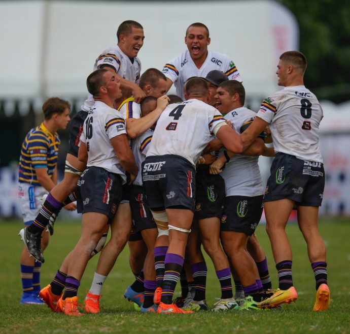 Hendricks scores late long range stunner as Outeniqua draws with Waterkloof