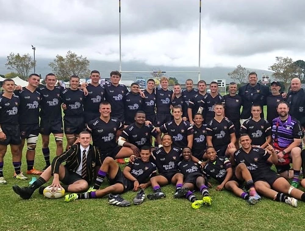 Outeniqua downs Boland Landbou, Bellville wins with the boot
