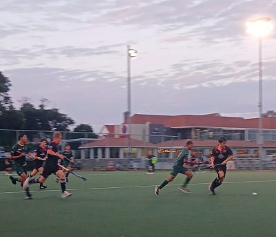 Clifton and Glenwood started lowly but finished strongly as they shared a back-and-forth 3-3 draw. Photo: Brad Morgan.