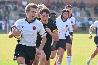 Cole Nienhuser broke away to score Clifton's first try against St David's Marist Inanda. Photo: Laurie Smith.